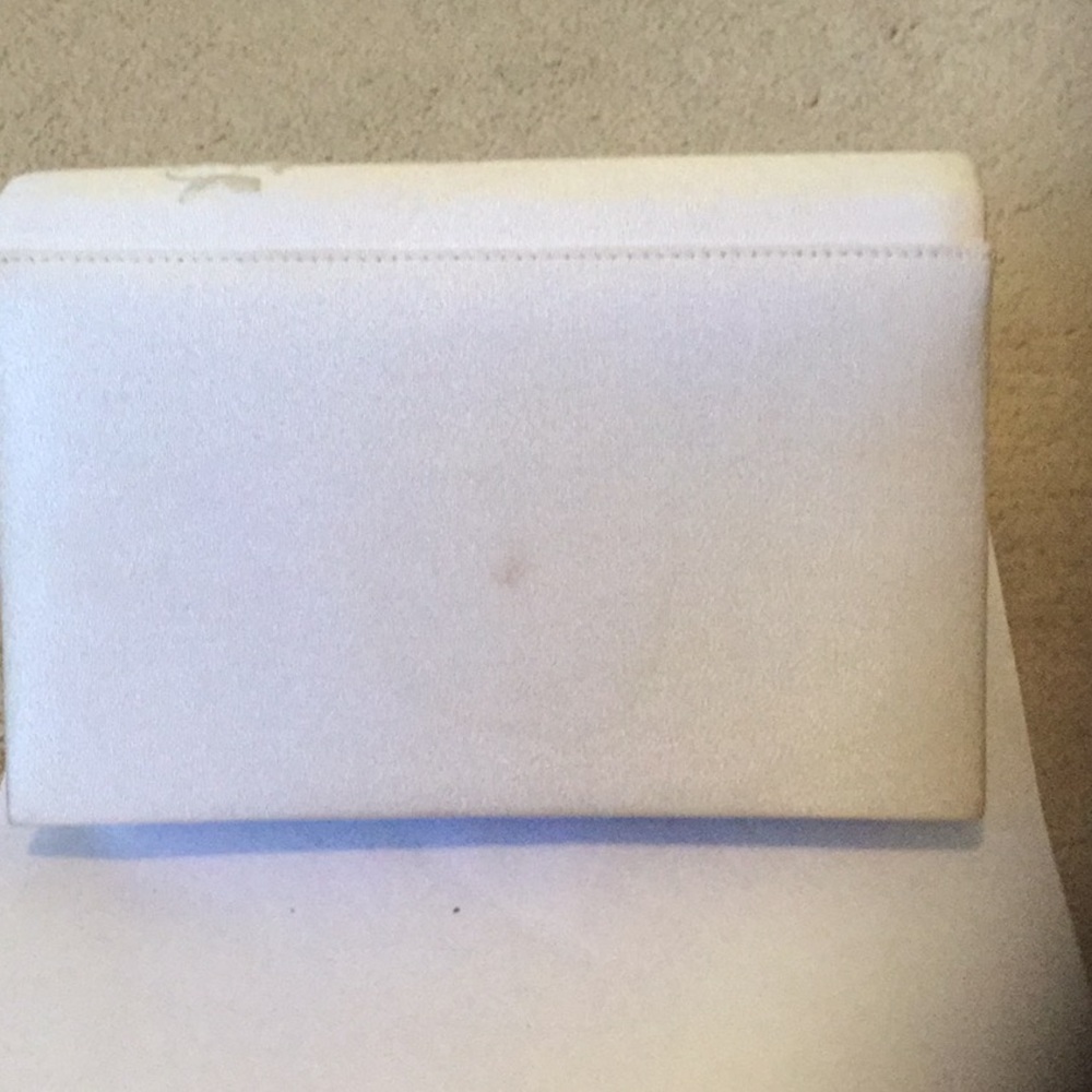 Purse - Picture 2 of 3